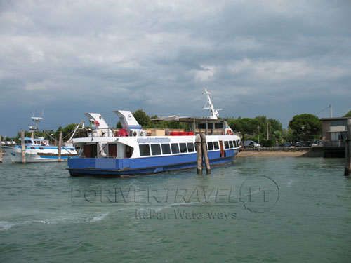 New Year's Eve in Venice, Motorship